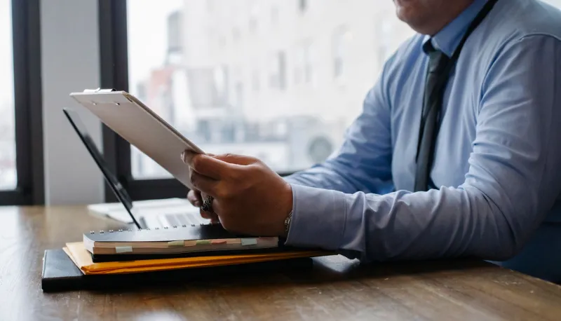 When Process Becomes Your Competitor: Escaping the Systematization Trap in High-Value Sales